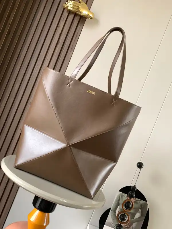 Lowee Puzzle Fold Tote in shiny calfskin 0203