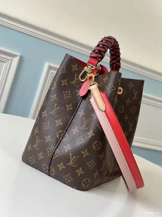 NÉONOÉ LOUIS VUITTON 0217