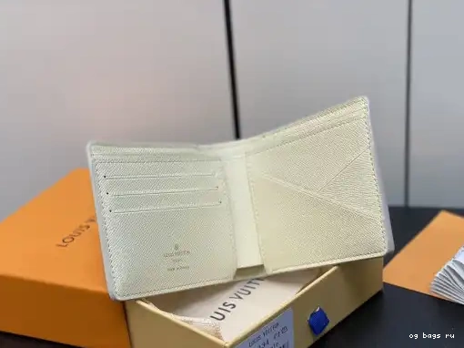 LOUIS WALLET-11.5*9*1.5cm MULTIPLE VUITTON 0210