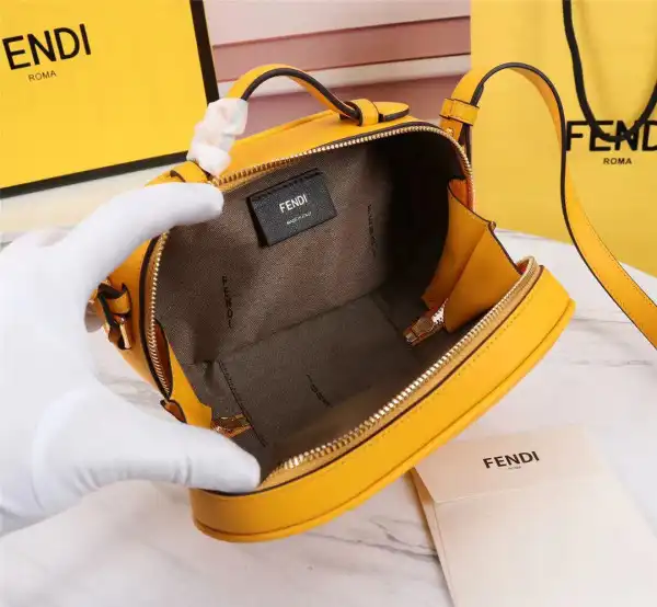 FENDI CAMERA BAG 0204