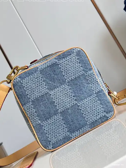 LOUIS Chess VUITTON Messenger-24*24*8CM 0211