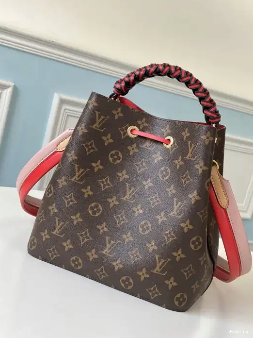 NÉONOÉ LOUIS VUITTON 0217