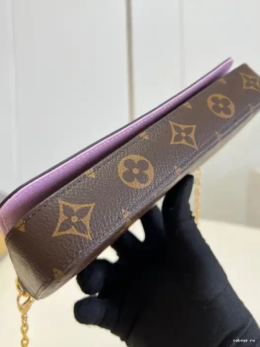 LOUIS FÉLICIE VUITTON POCHETTE 0211