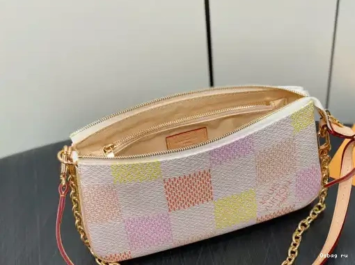 Pochette VUITTON Accessoires-23.5*13.5*4CM LOUIS 0217