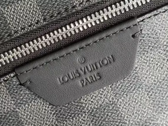 PM LOUIS VUITTON Discovery Backpack 0207