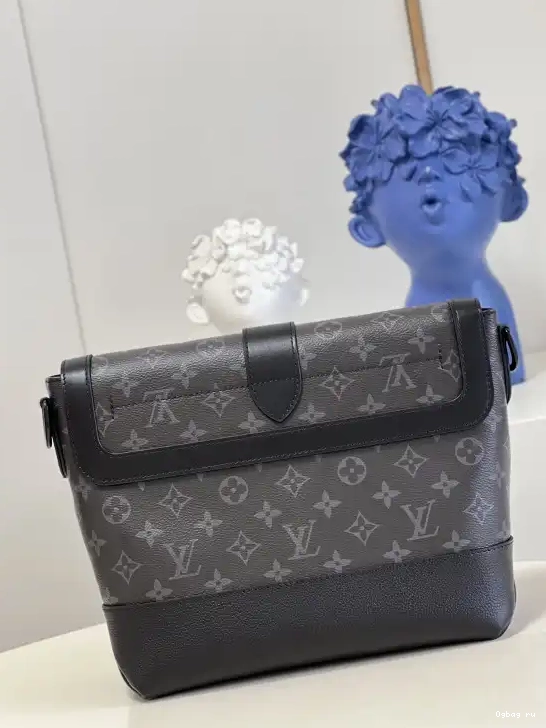 MESSENGER LOUIS VUITTON SAUMUR 0215