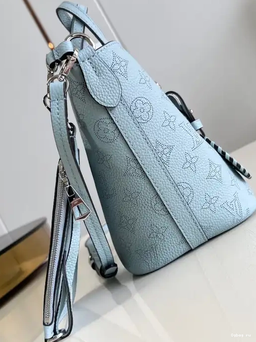 VUITTON BLOSSOM PM LOUIS 0215