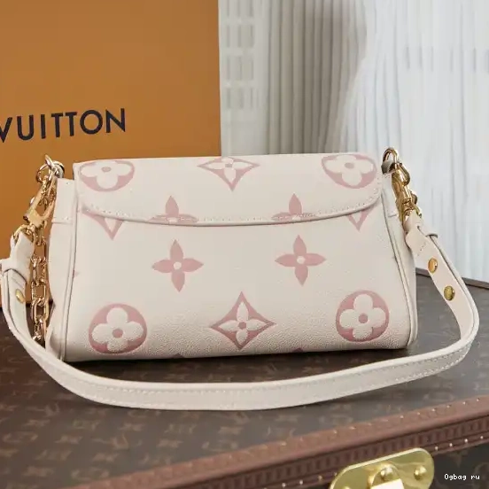 FAVORITE VUITTON LOUIS 0216