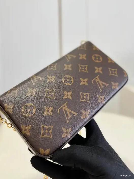 LOUIS FÉLICIE VUITTON POCHETTE 0211