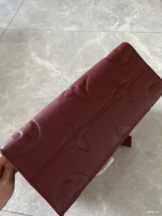 LOUIS VUITTON ONTHEGO MM 0227