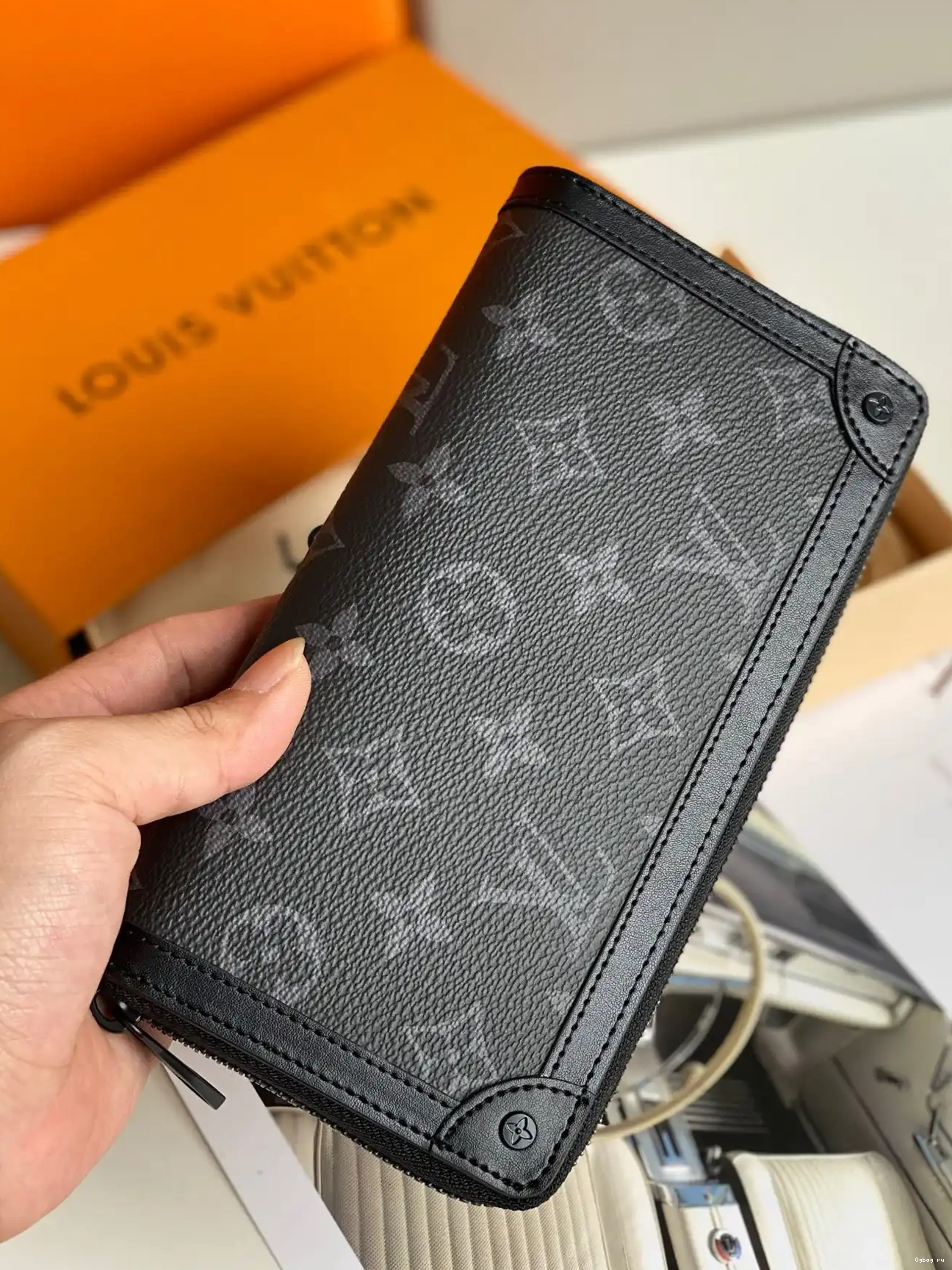 WALLET LOUIS VUITTON TRUNK ZIPPY 0223