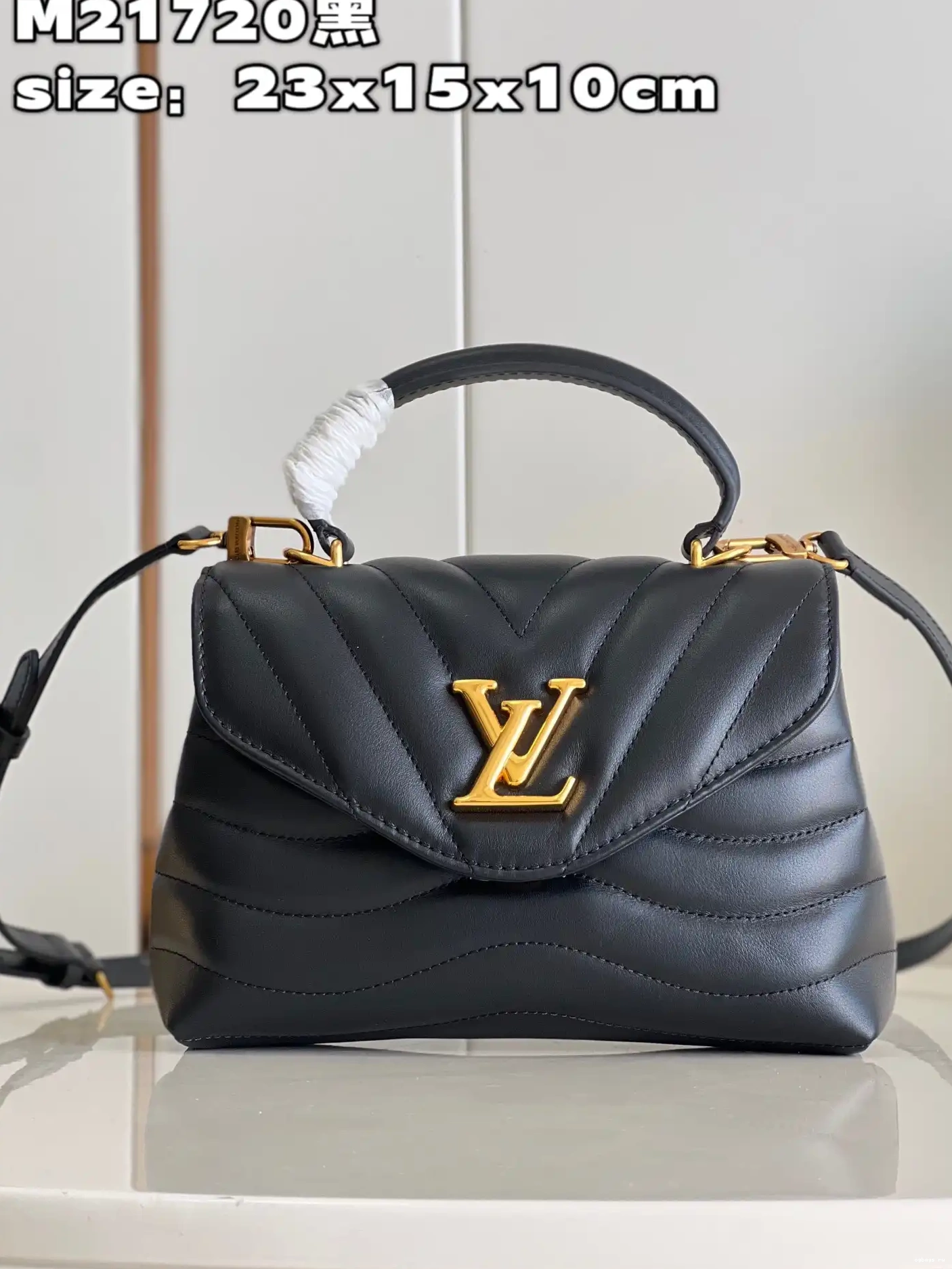 VUITTON ME HOLD LOUIS 0211