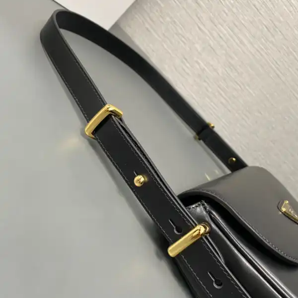 Prada Moon Handbags-22*17*5.5CM 0202