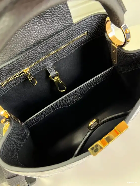 VUITTON CAPUCINES LOUIS BB 0226