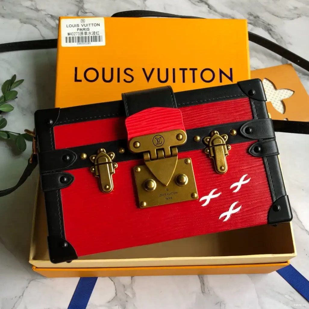 LOUIS PETITE MALLE VUITTON 0216