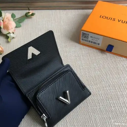 VUITTON TWIST WALLET LOUIS 0225