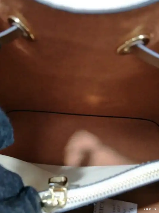 NEONOE LOUIS MM VUITTON 0318