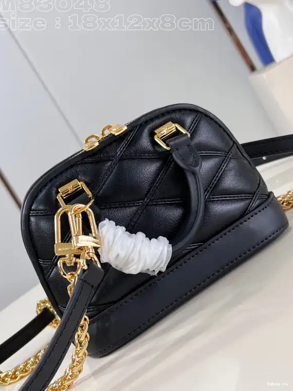Nano Alma-18*12*8cm VUITTON LOUIS 0318