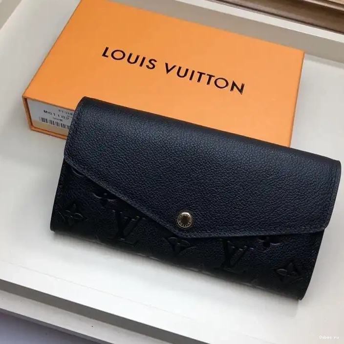 VUITTON SARAH LOUIS WALLET 0316