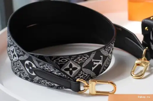 1854 SINCE MALLE VUITTON PETITE LOUIS 0318