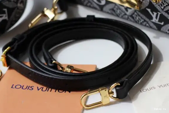 1854 SINCE MALLE VUITTON PETITE LOUIS 0318