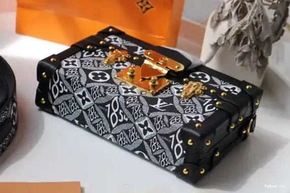 1854 SINCE MALLE VUITTON PETITE LOUIS 0318