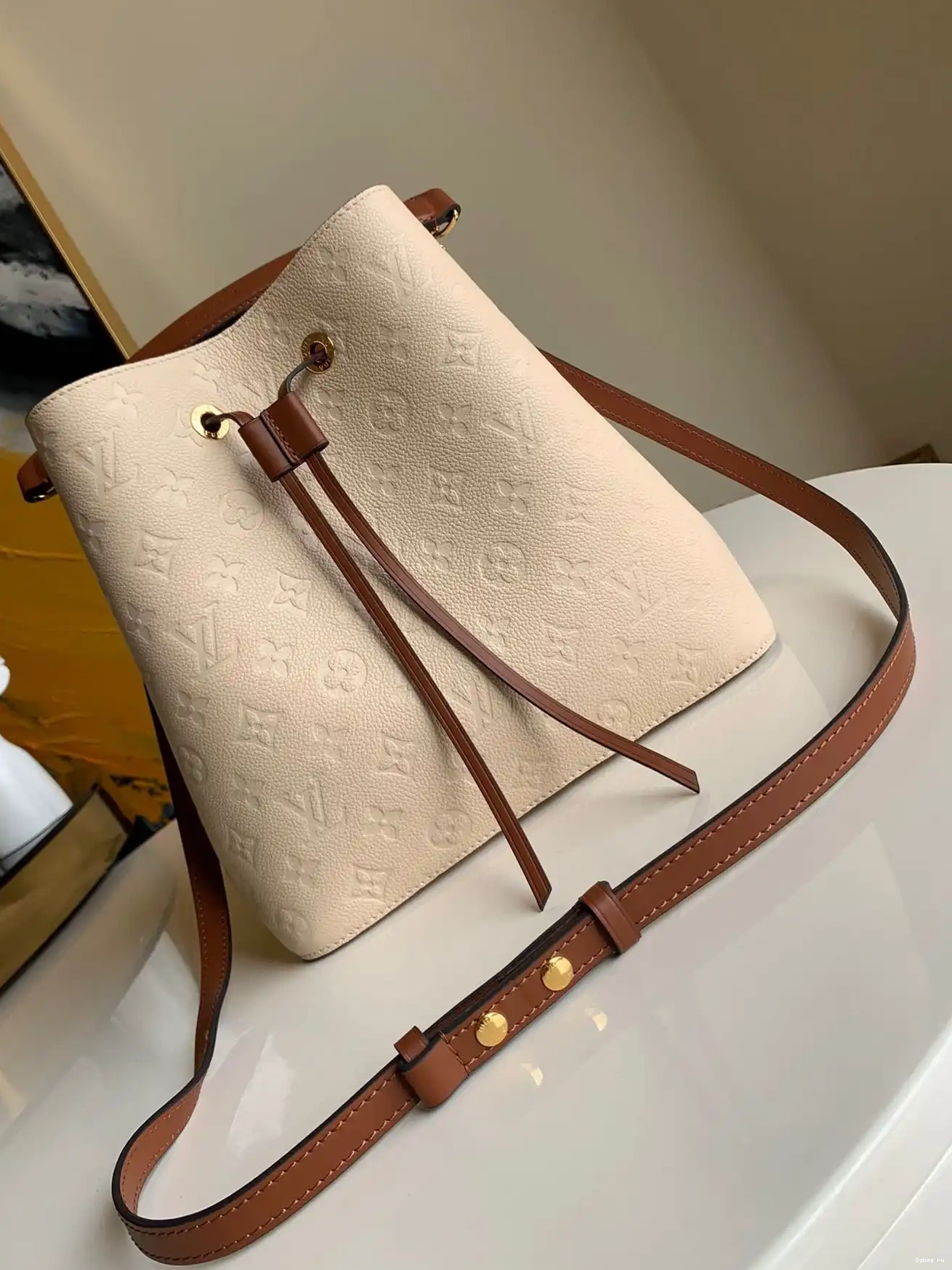 NEONOE LOUIS MM VUITTON 0318