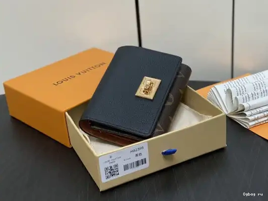 cm WALLET-12*9.5*2.5 VICTORINE VUITTON LOUIS 0319